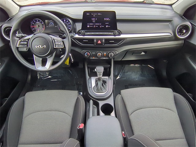 2023 Kia Forte LXS photo 11