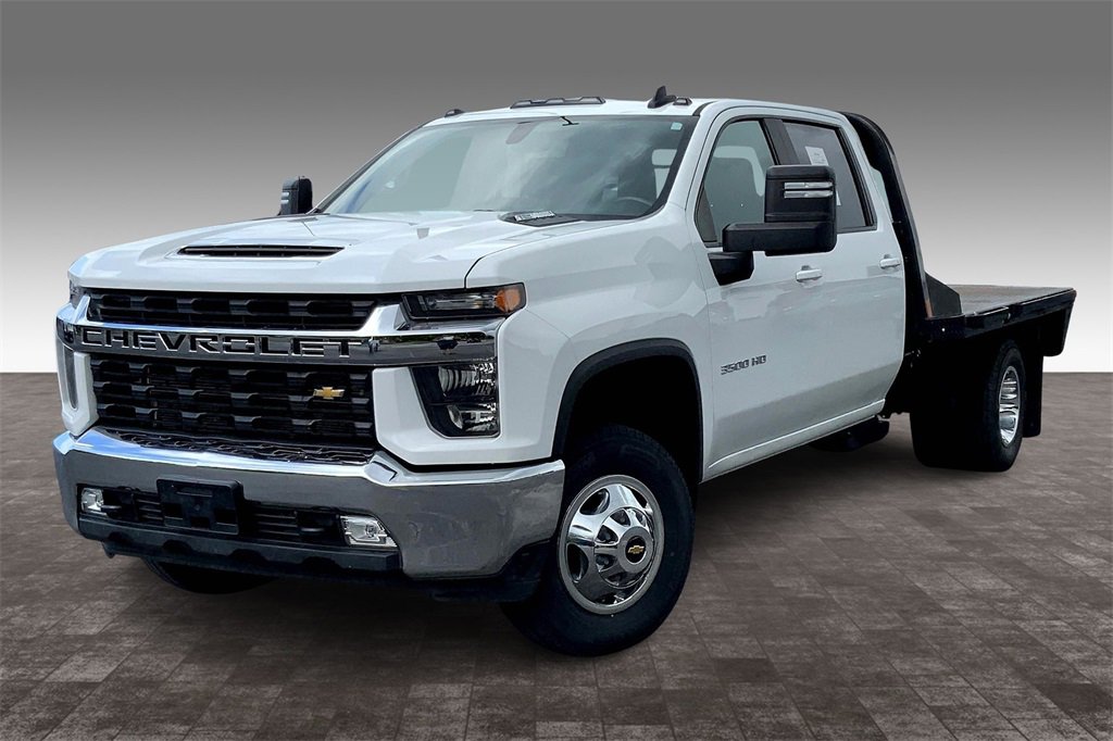 2022 Chevrolet Silverado 3500HD LT photo 2