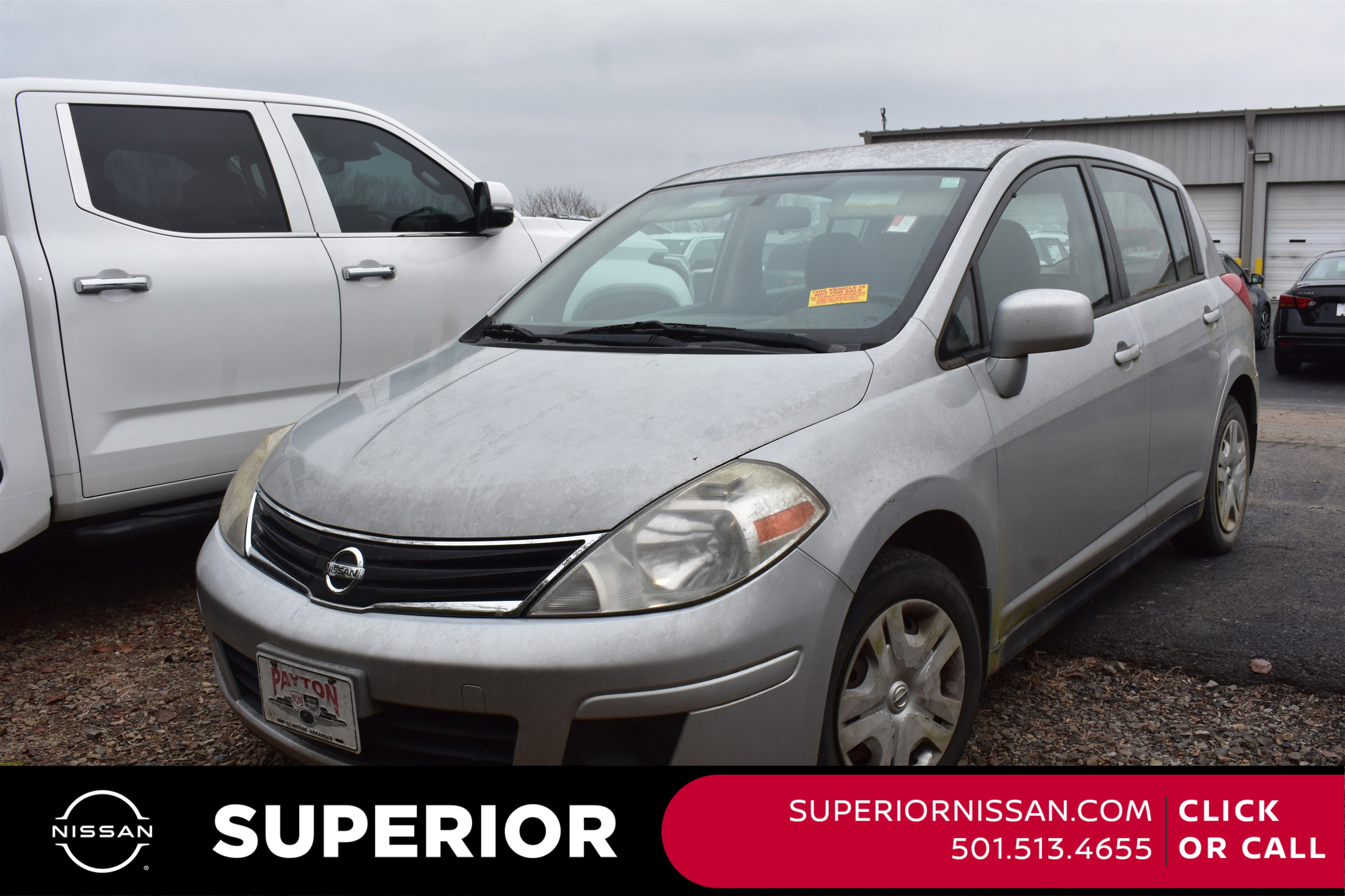 2012 Nissan Versa S's photo