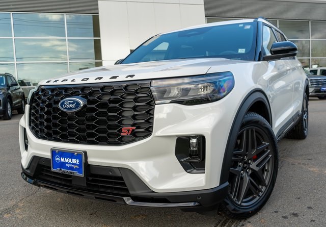 2026 Ford Explorer ST's photo