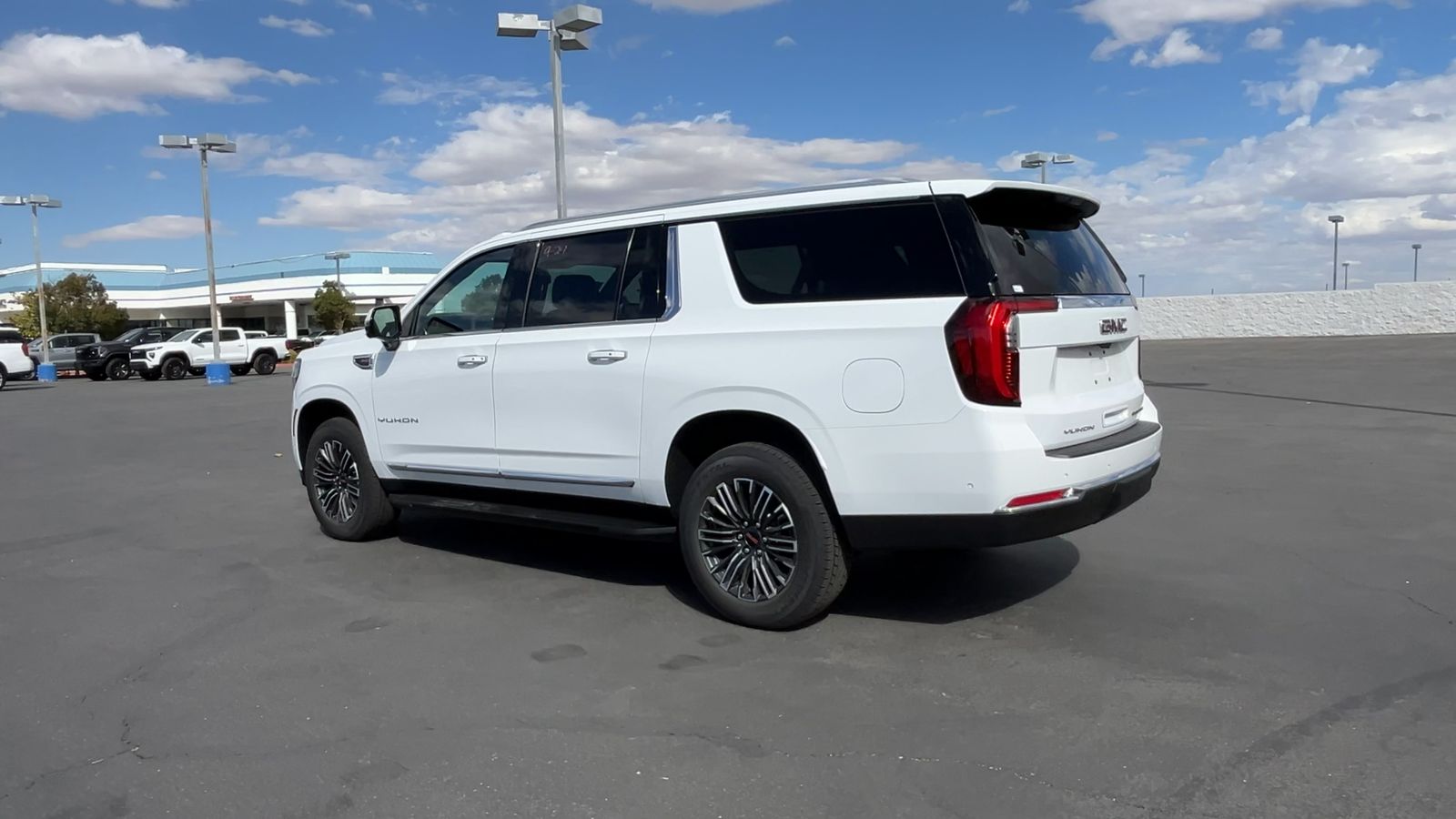 2026 Gmc Yukon XL photo 3