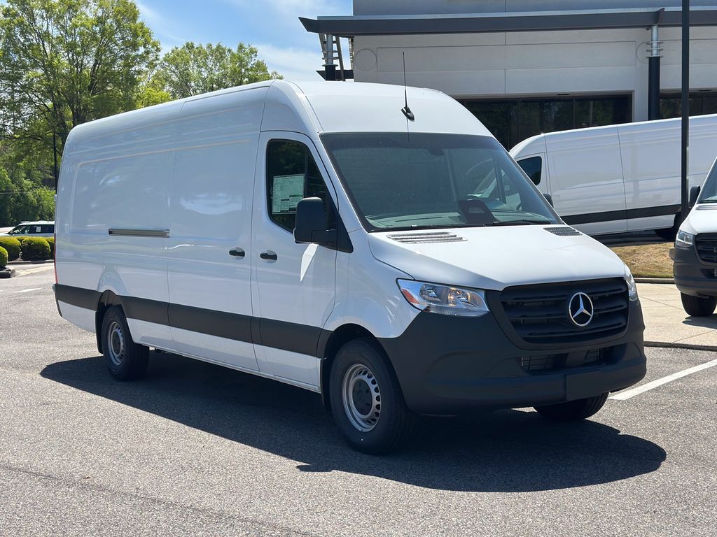 2025 Mercedes-Benz Sprinter Cargo Van Base's photo