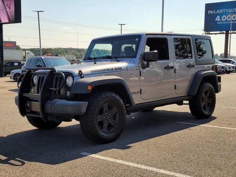 2017 Jeep Wrangler Unlimited Sport Big Bear photo 3