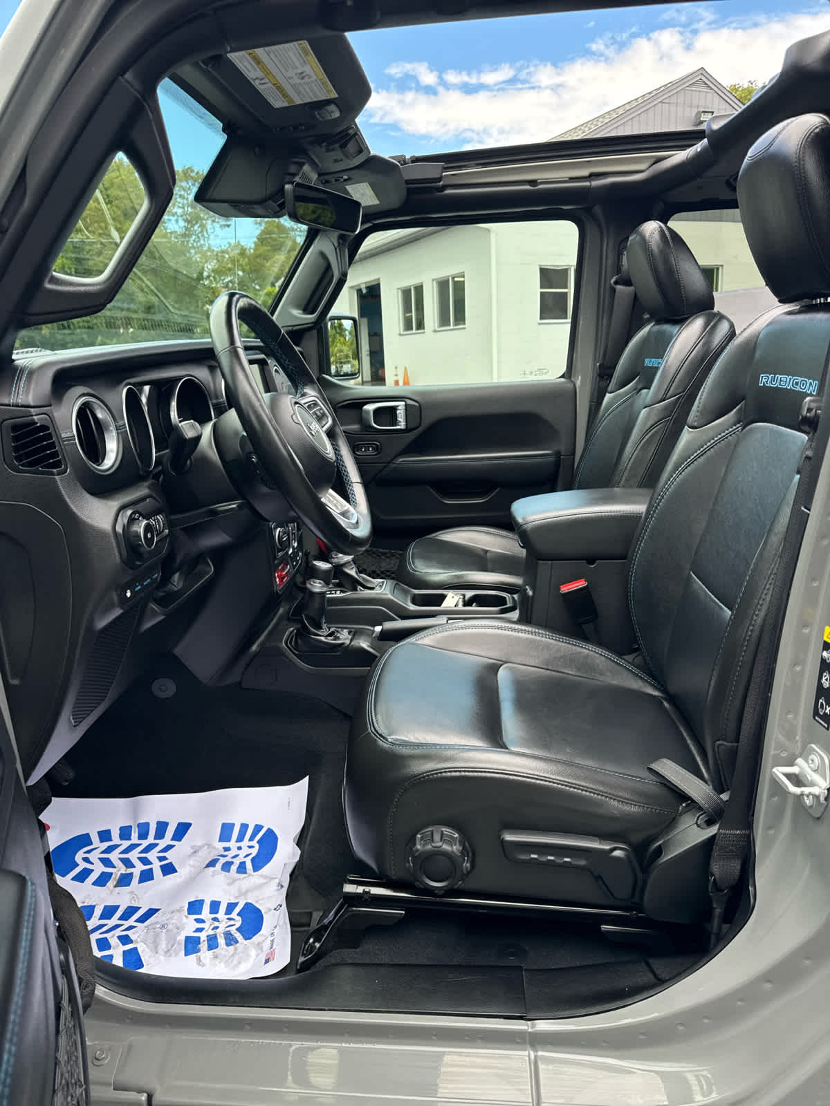 2022 Jeep Wrangler 4xe Unlimited Rubicon photo 11