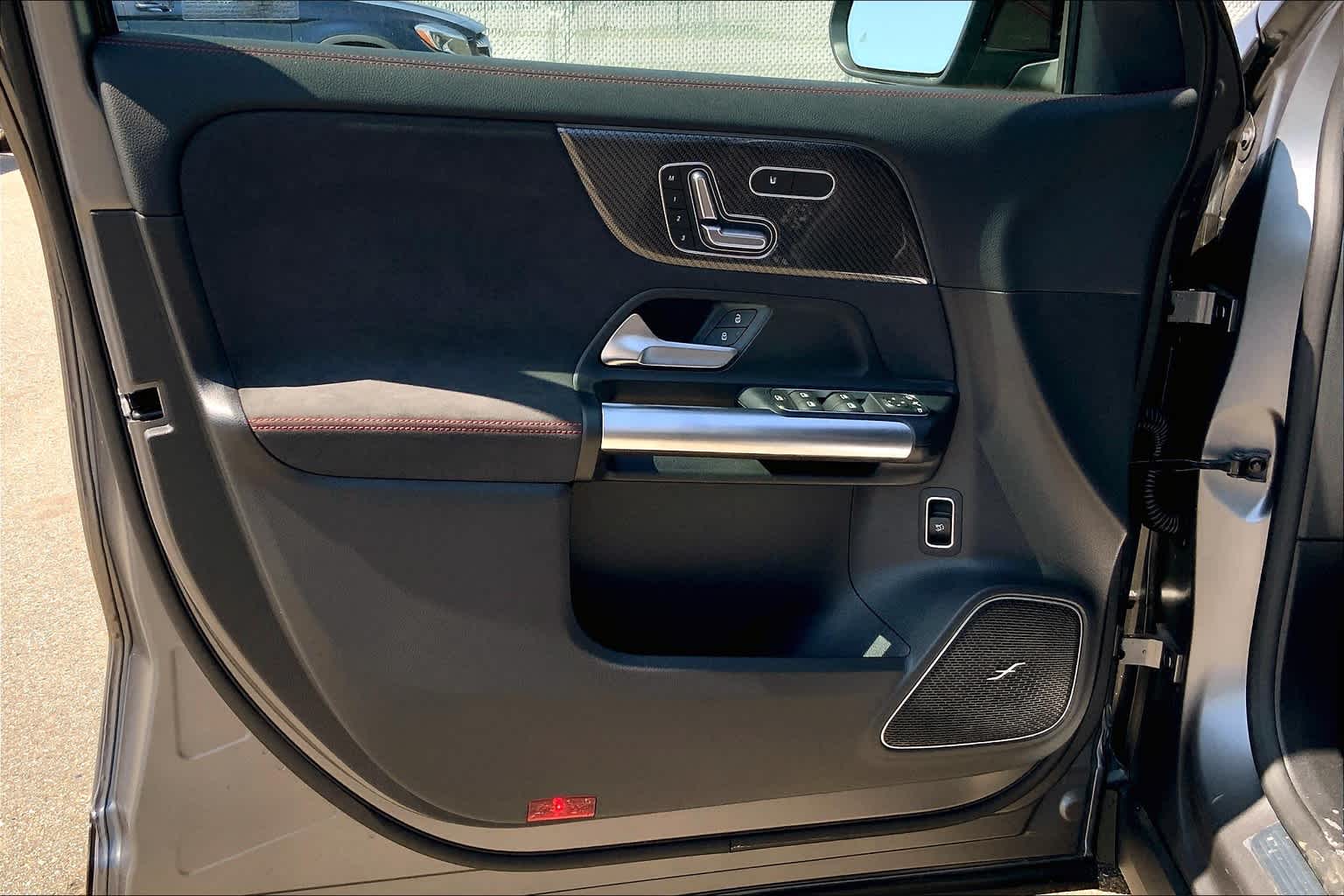 2025 Mercedes Benz GLA AMG 35 4MATIC photo 11