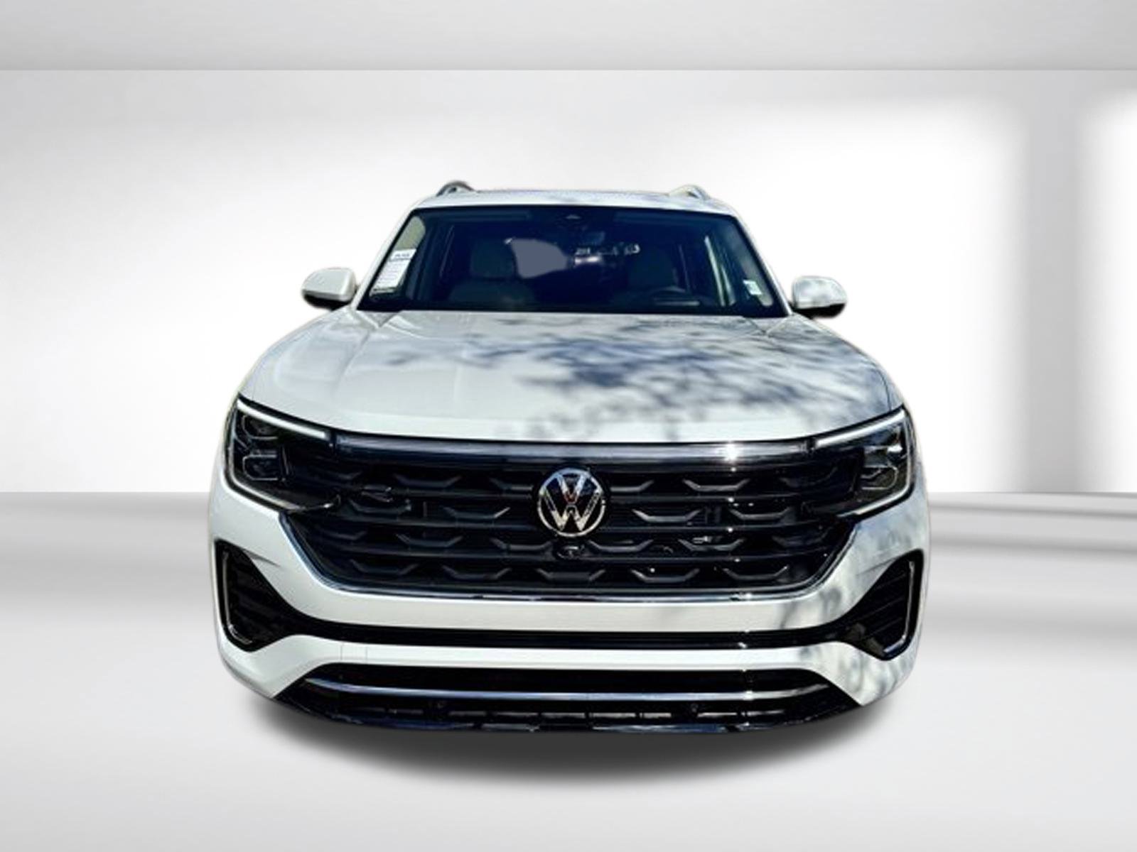 2026 Volkswagen Atlas SEL Premium R-Line photo 2