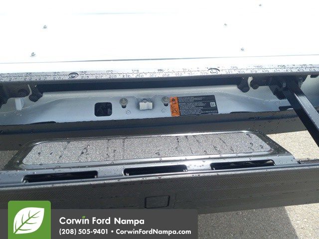 2025 Ford F-350 Lariat photo 27
