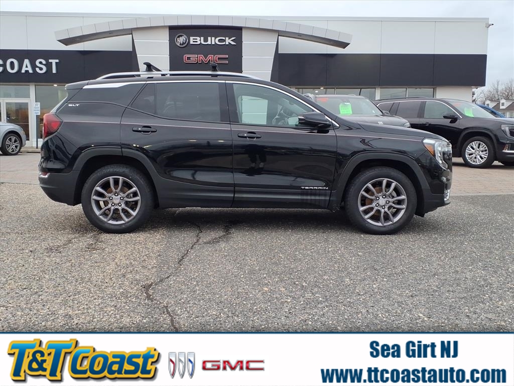 2022 GMC Terrain SLT's photo