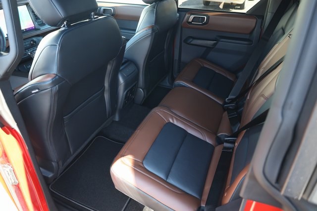 2024 Ford Bronco Outer Banks photo 18