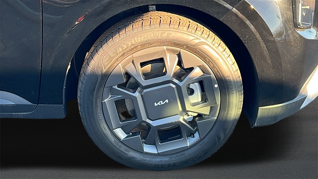 2026 Kia Carnival EX photo 2