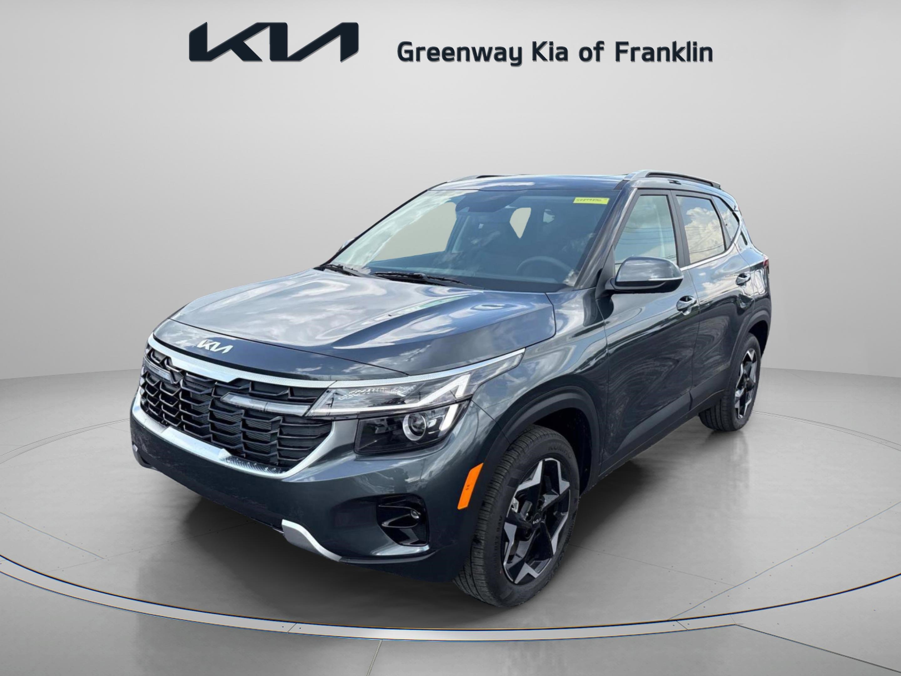2025 Kia Seltos EX photo 3
