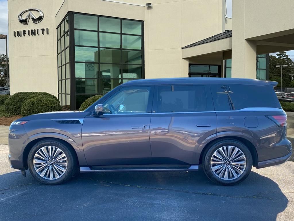 2025 Infiniti QX80 Luxe photo 5