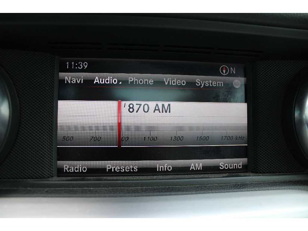 2013 Mercedes Benz SLK 250 photo 18