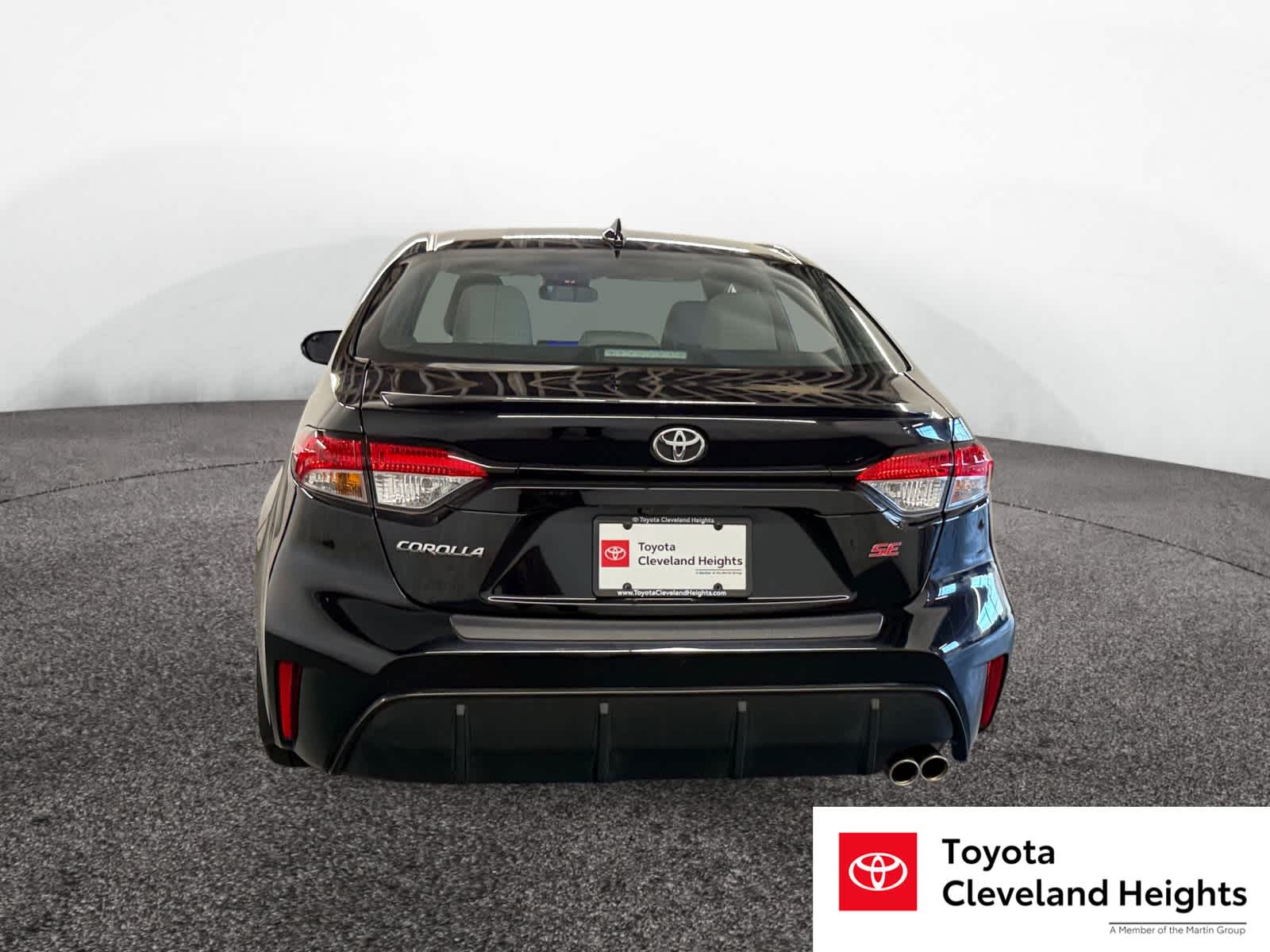 2023 Toyota Corolla SE photo 3