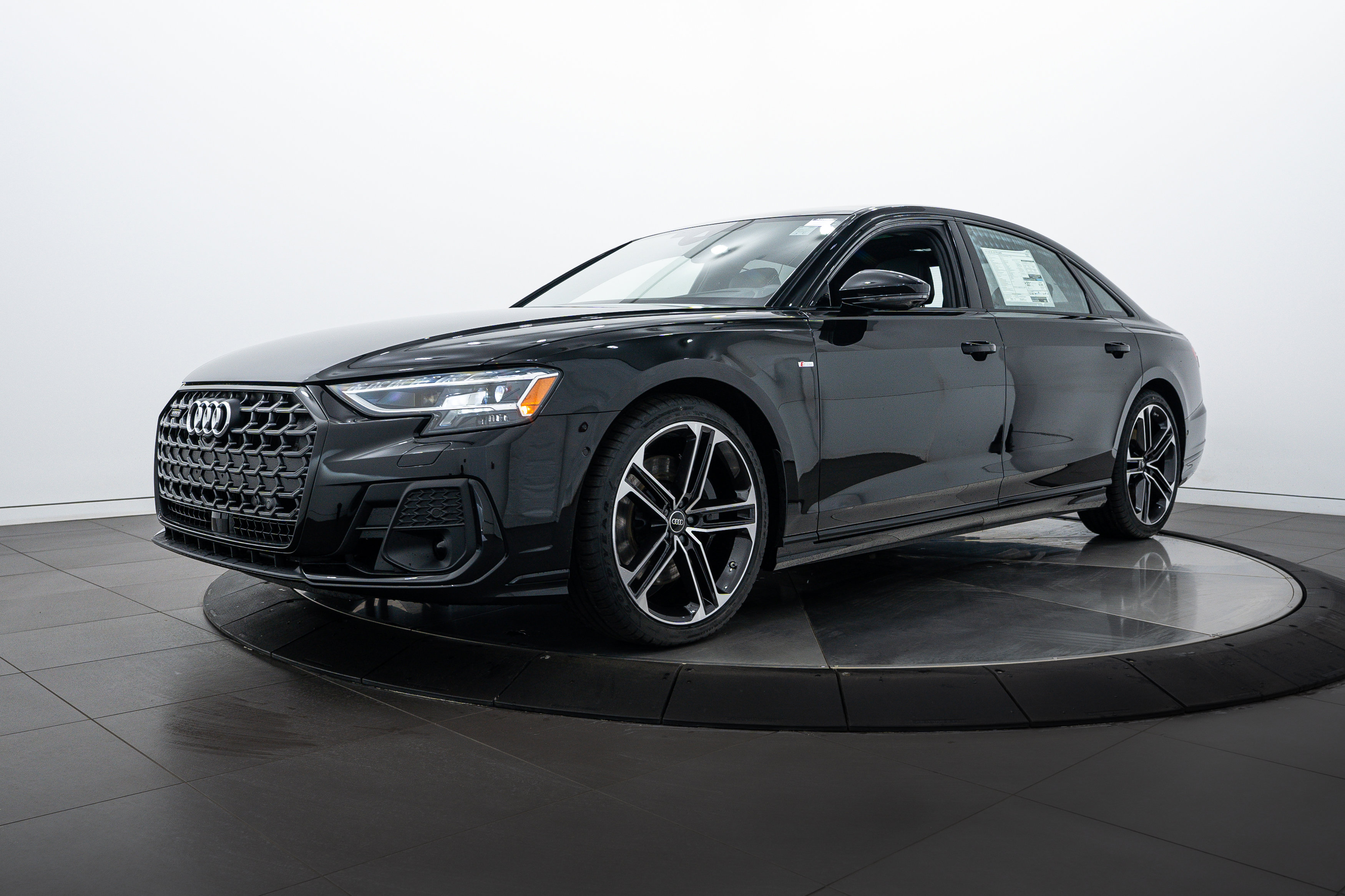 2025 Audi A8 L 55 photo 6