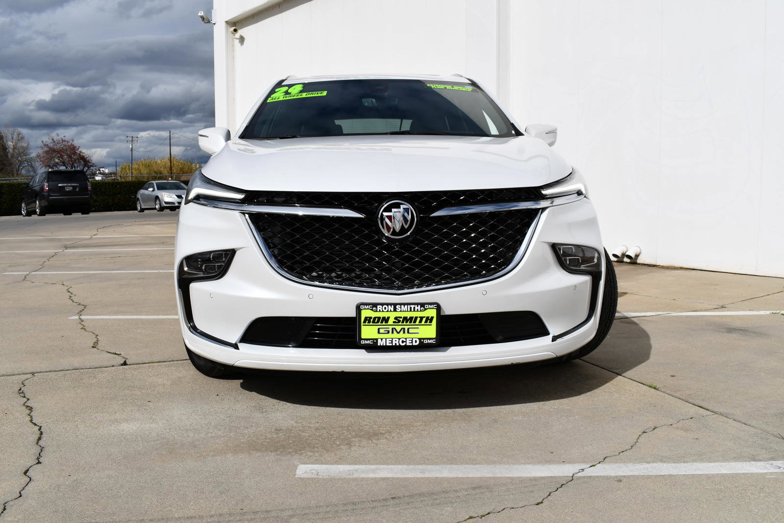 2024 Buick Enclave Avenir photo 3