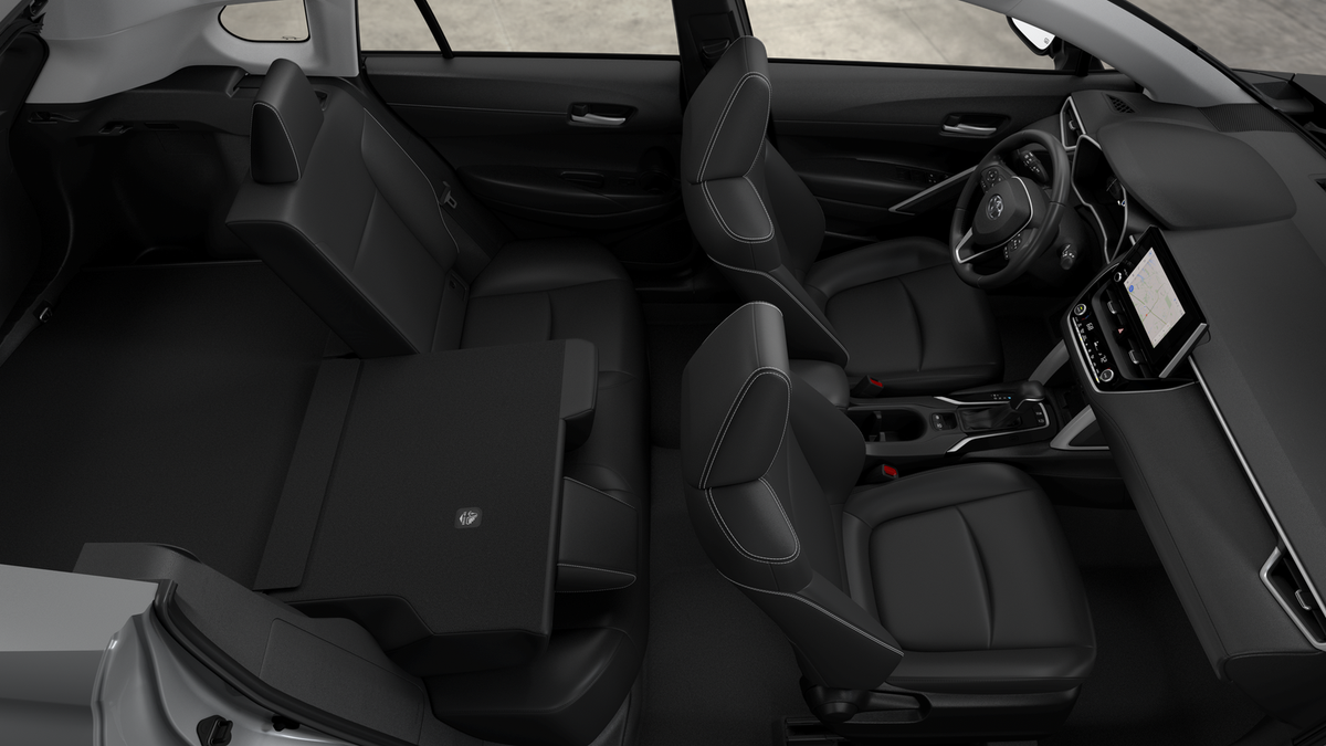 2025 Toyota Corolla Cross XLE photo 12