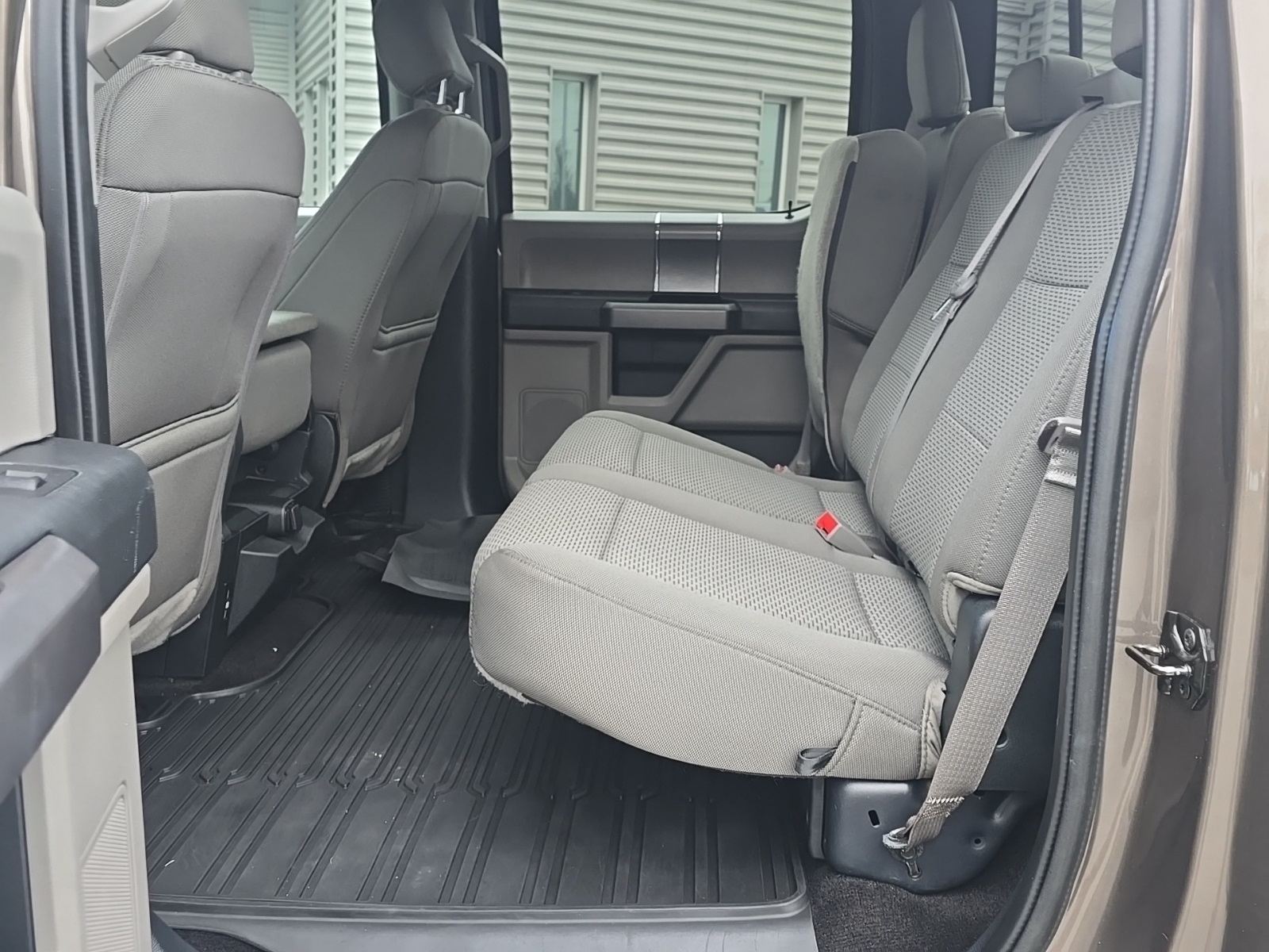 2019 Ford F-150 XLT photo 4