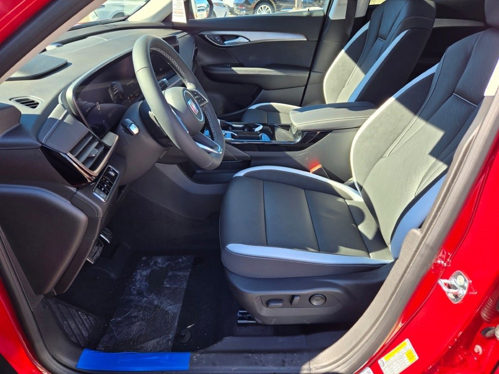 2025 Buick Envision Sport Touring photo 14