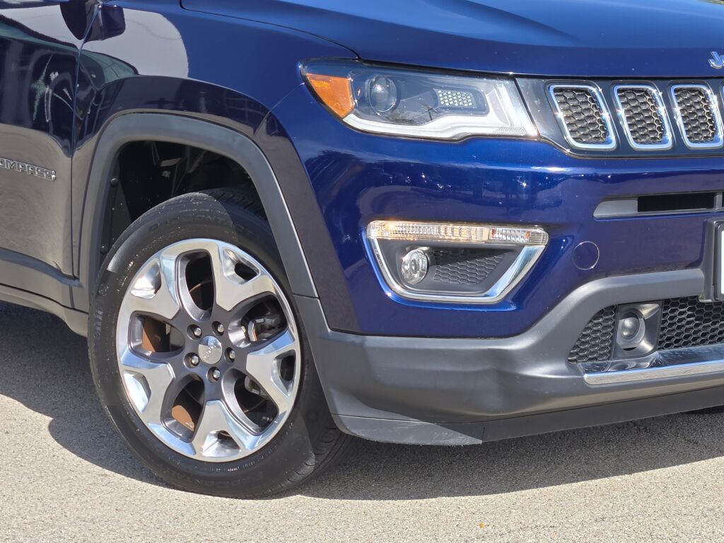 2018 Jeep Compass Limited photo 2