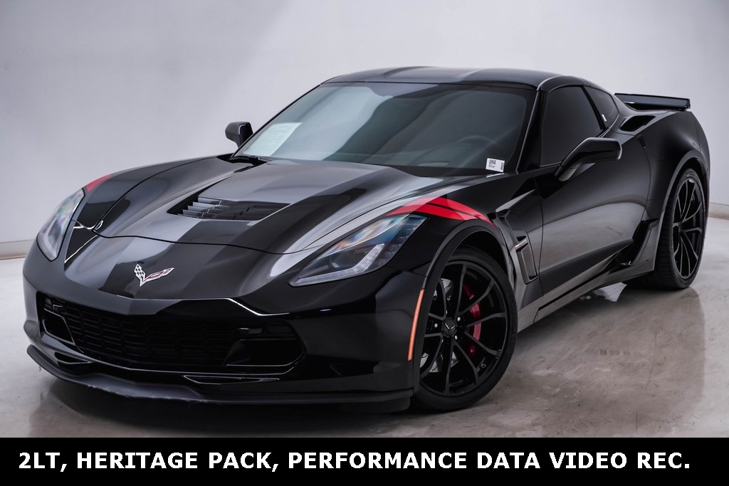 2017 Chevrolet Corvette Grand Sport 2LT photo 3