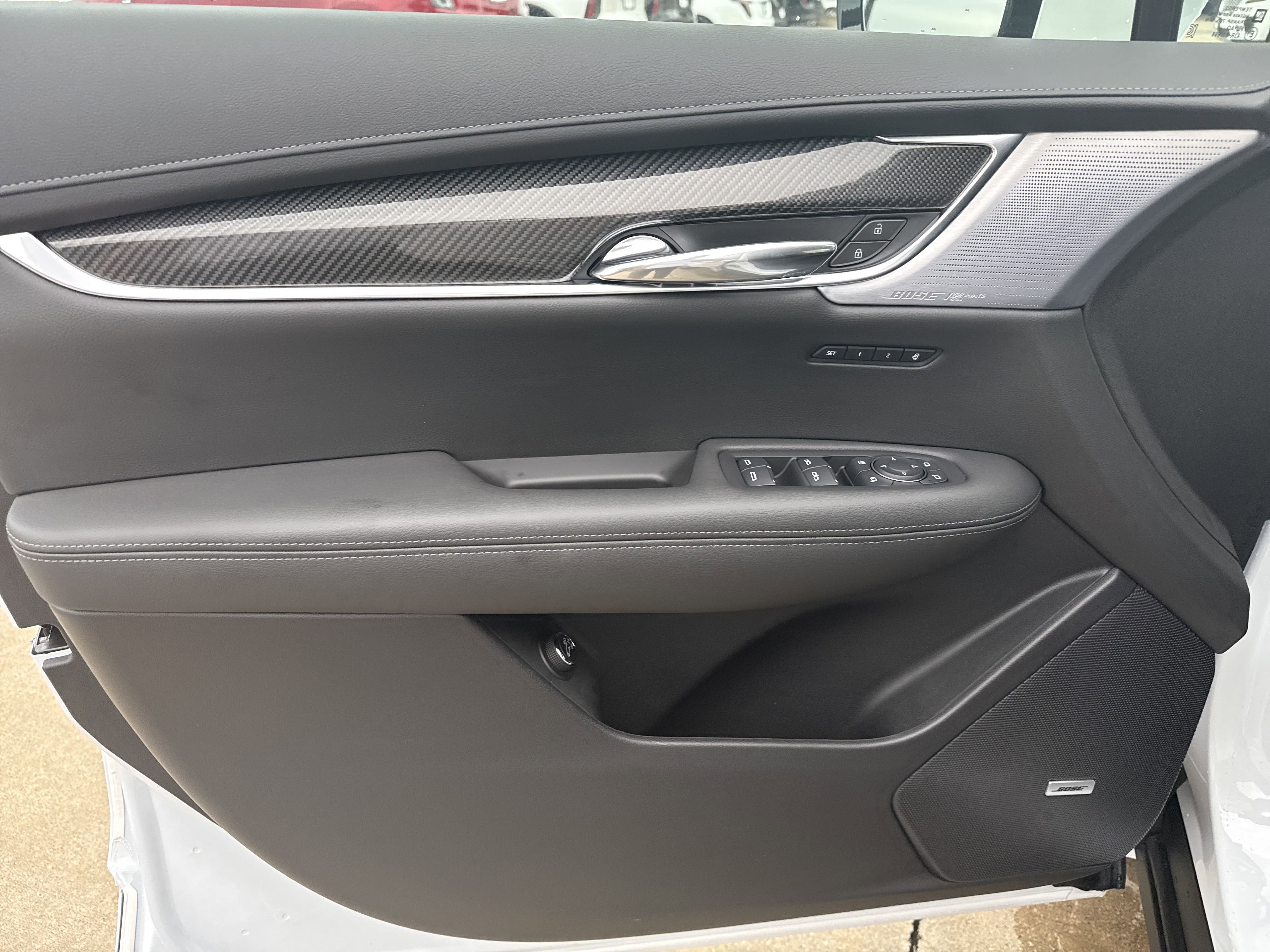 2025 Cadillac XT6 Sport photo 10