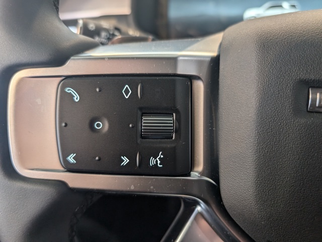 2025 Land Rover Discovery SE photo 14