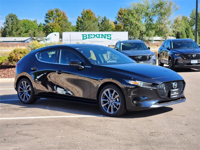 2025 Mazda Mazda3 2.5 s Preferred photo 4