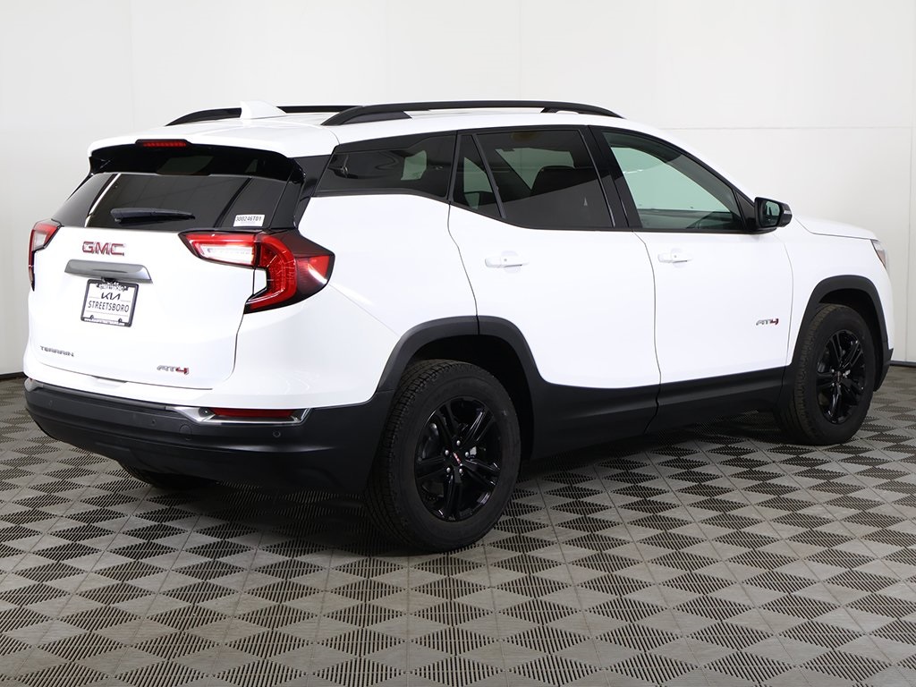 2022 Gmc Terrain AT4 photo 2