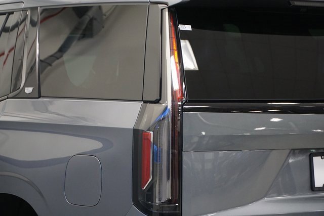 2022 Cadillac Escalade Sport photo 3