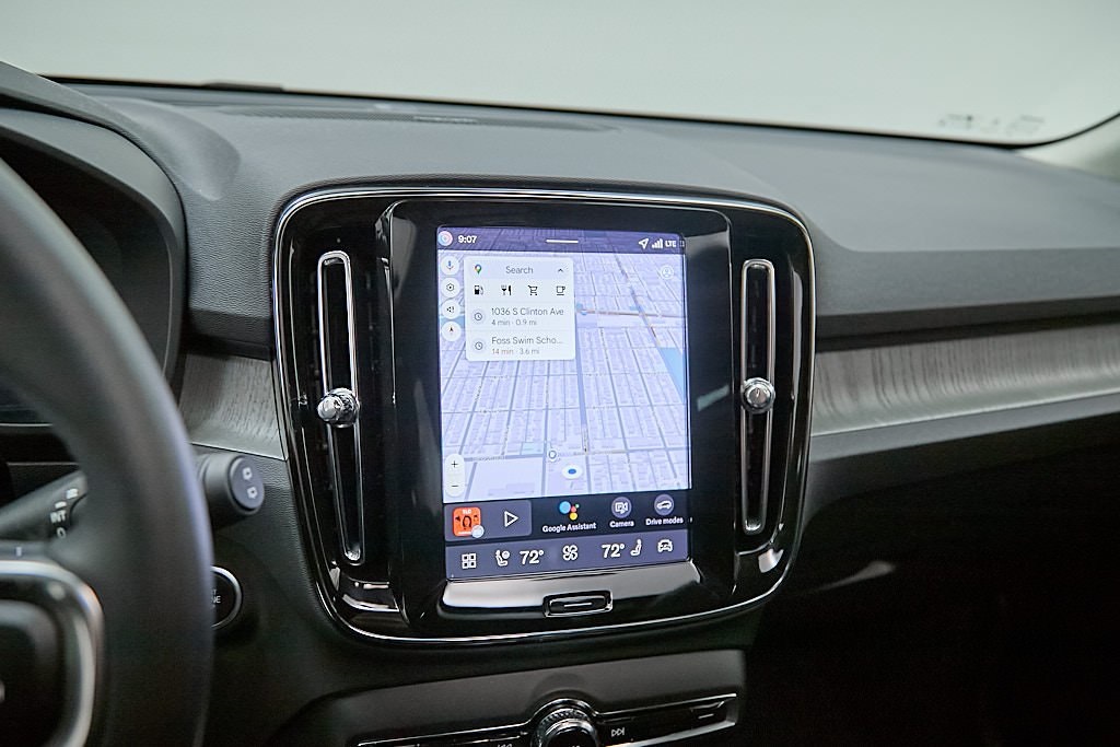 2026 VOLVO XC40 - Image 15