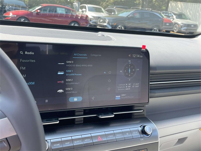 2025 Hyundai Kona SEL photo 17