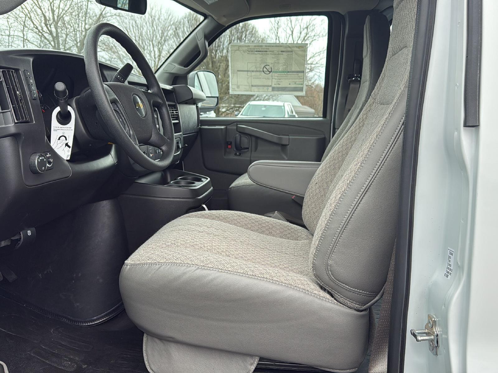 2024 Chevrolet Express Cargo Van 2500 photo 11