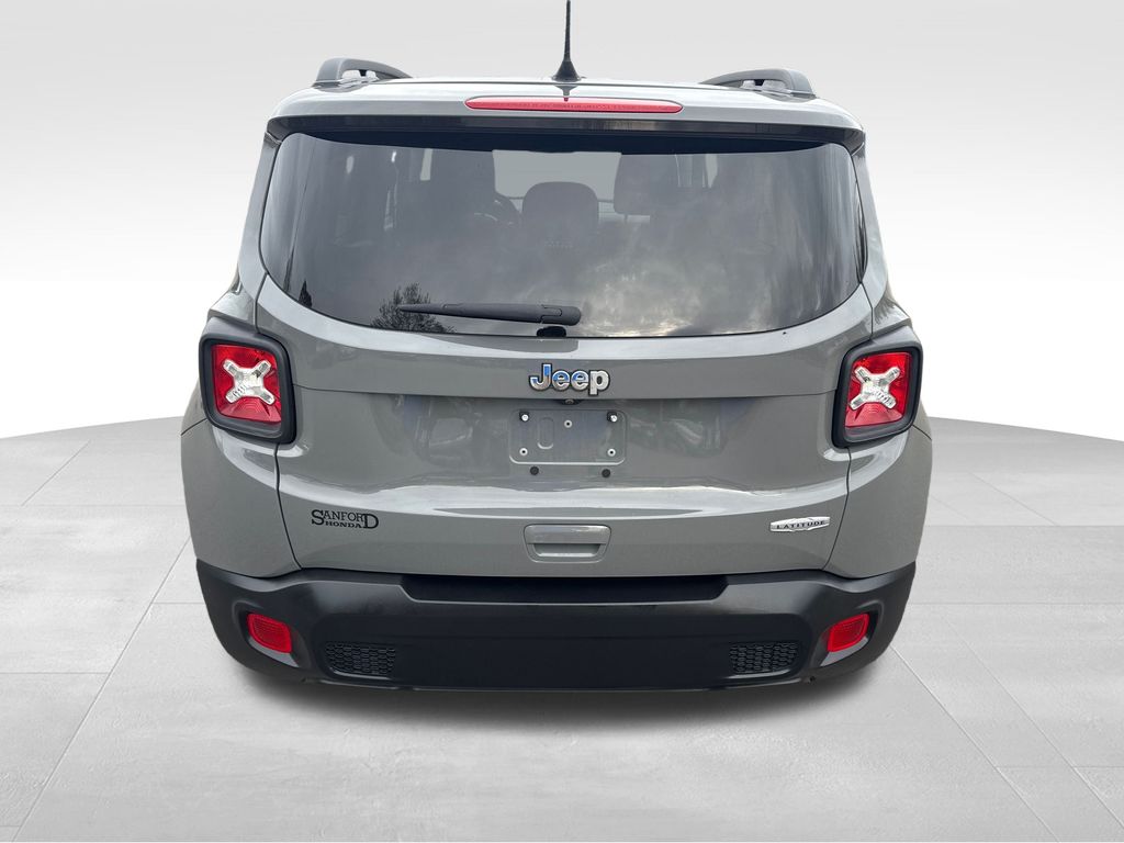 2021 Jeep Renegade Latitude photo 4