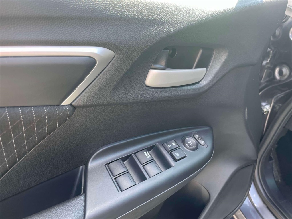 2019 Honda Fit EX photo 16
