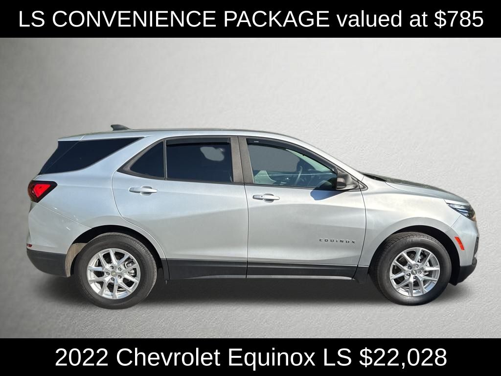 2022 Chevrolet Equinox LS photo 2