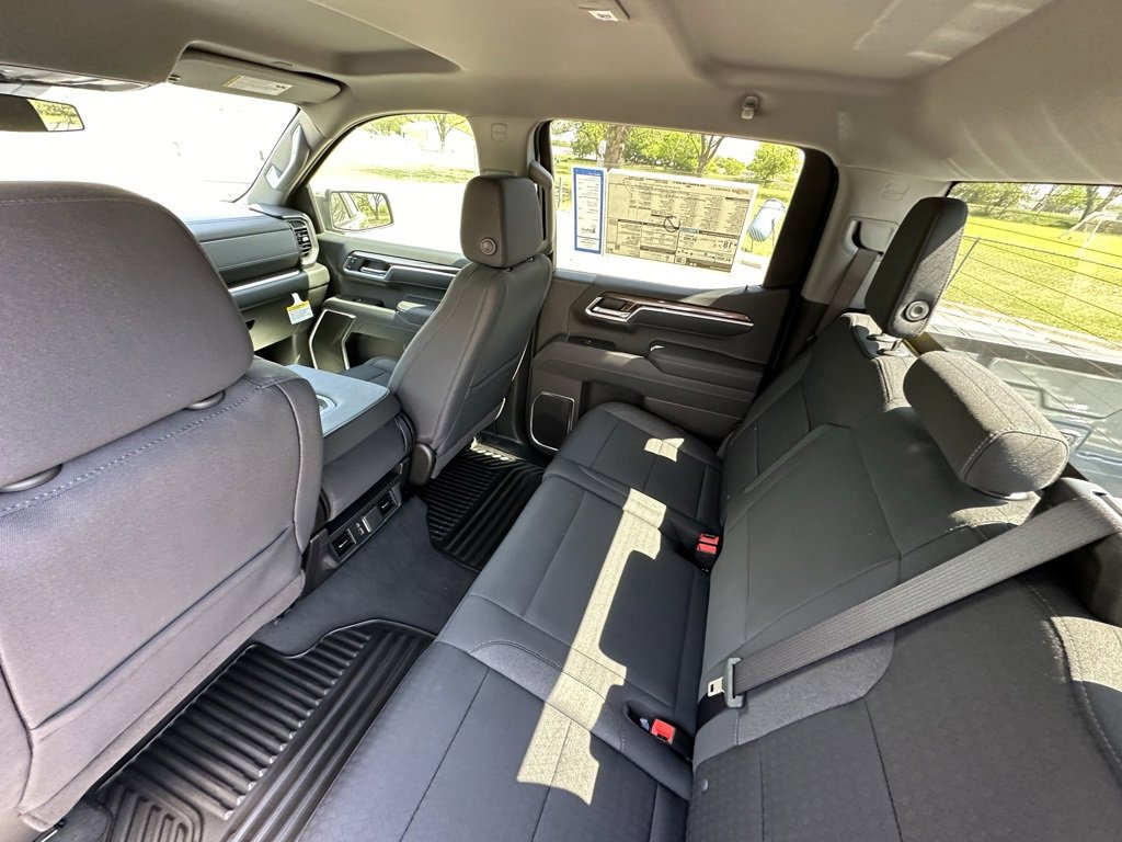 2025 Chevrolet Silverado 1500 LT photo 20