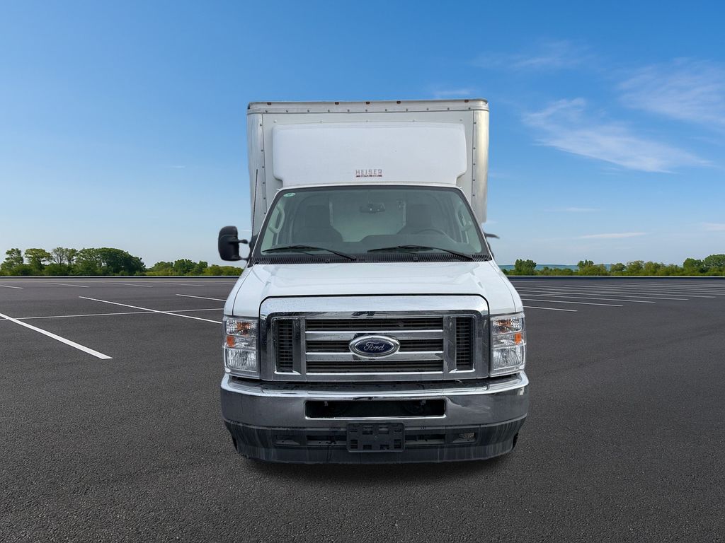 2025 Ford E-350 Base photo 8
