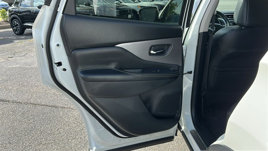 2024 Nissan Murano SV photo 22