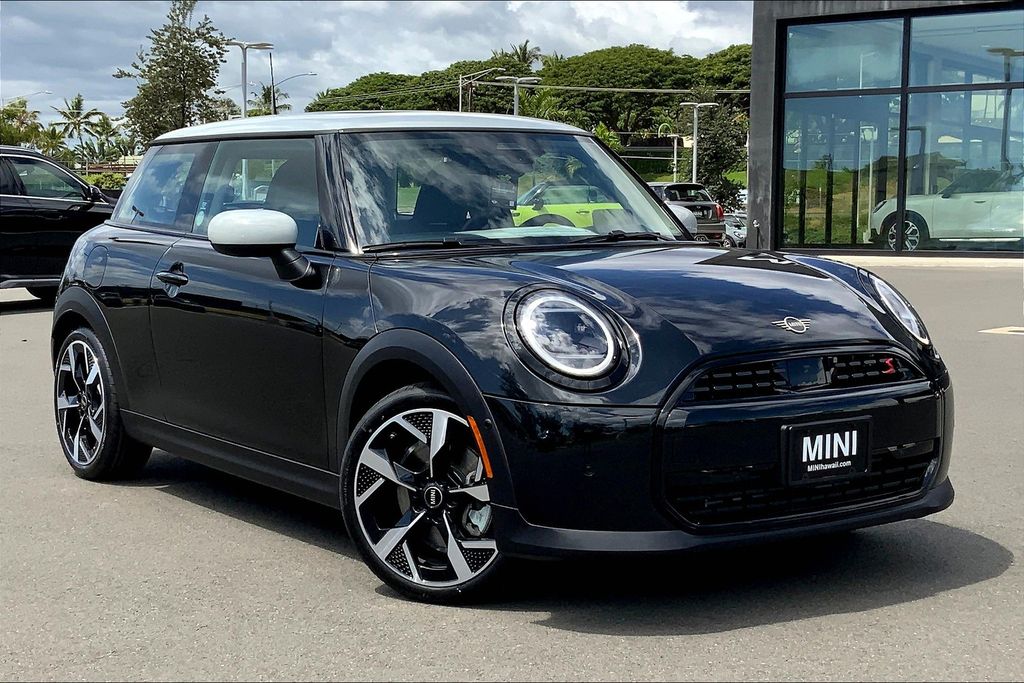 2026 MINI Hardtop 2 Door S's photo