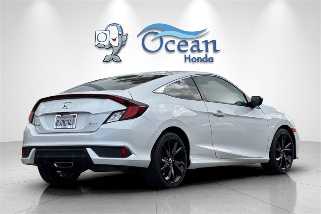 2019 Honda Civic Sport photo 2