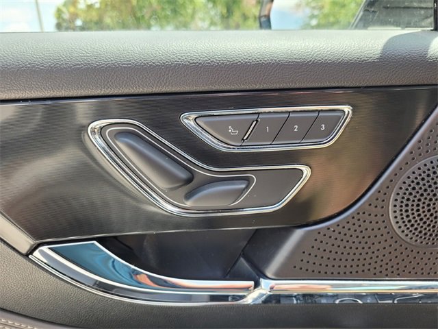 2025 Lincoln Corsair Premiere photo 18