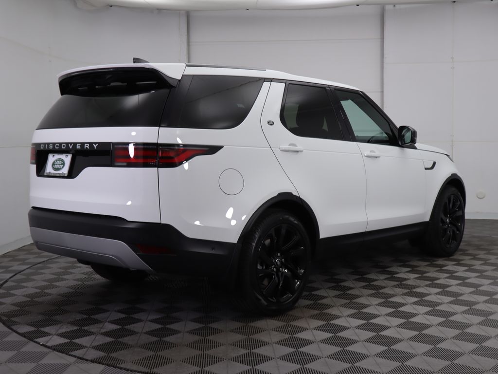 2025 Land Rover Discovery S photo 5