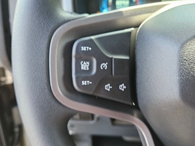2025 Ford Bronco Base photo 20