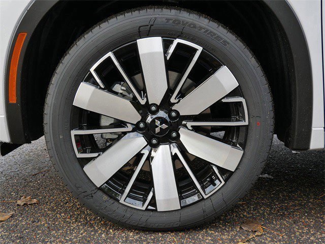 2025 Mitsubishi Outlander SEL Premium photo 3