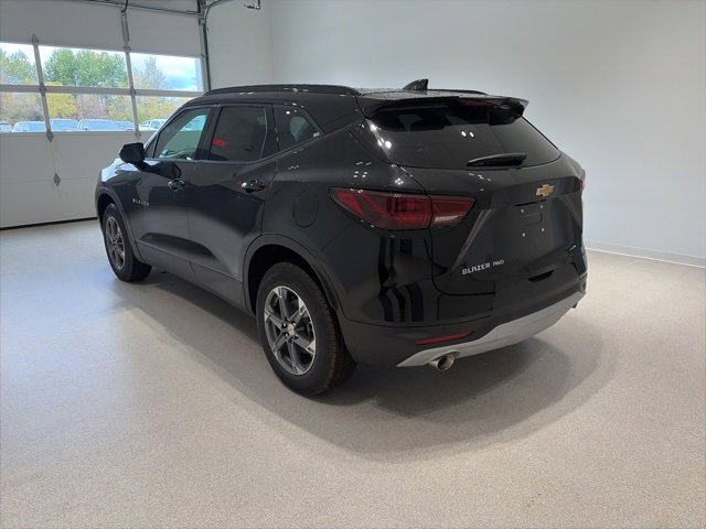 2025 Chevrolet Blazer 2LT photo 4