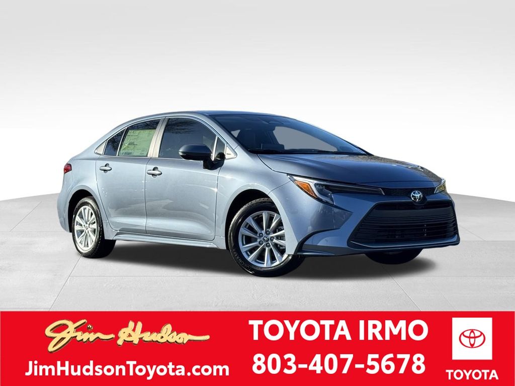 2026 Toyota Corolla XLE's photo