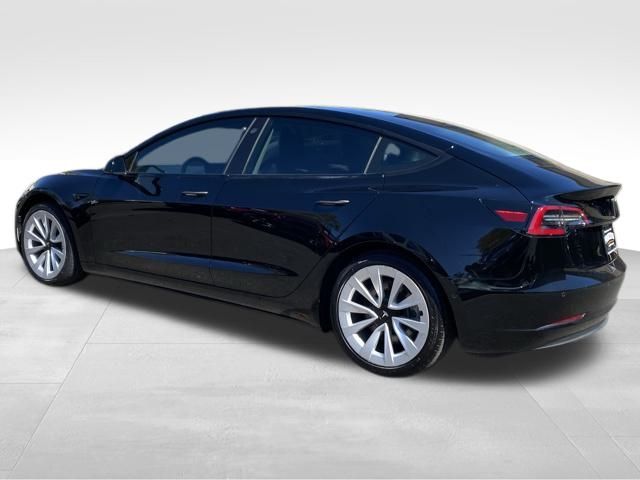 2021 Tesla Model 3 Standard Range Plus photo 4