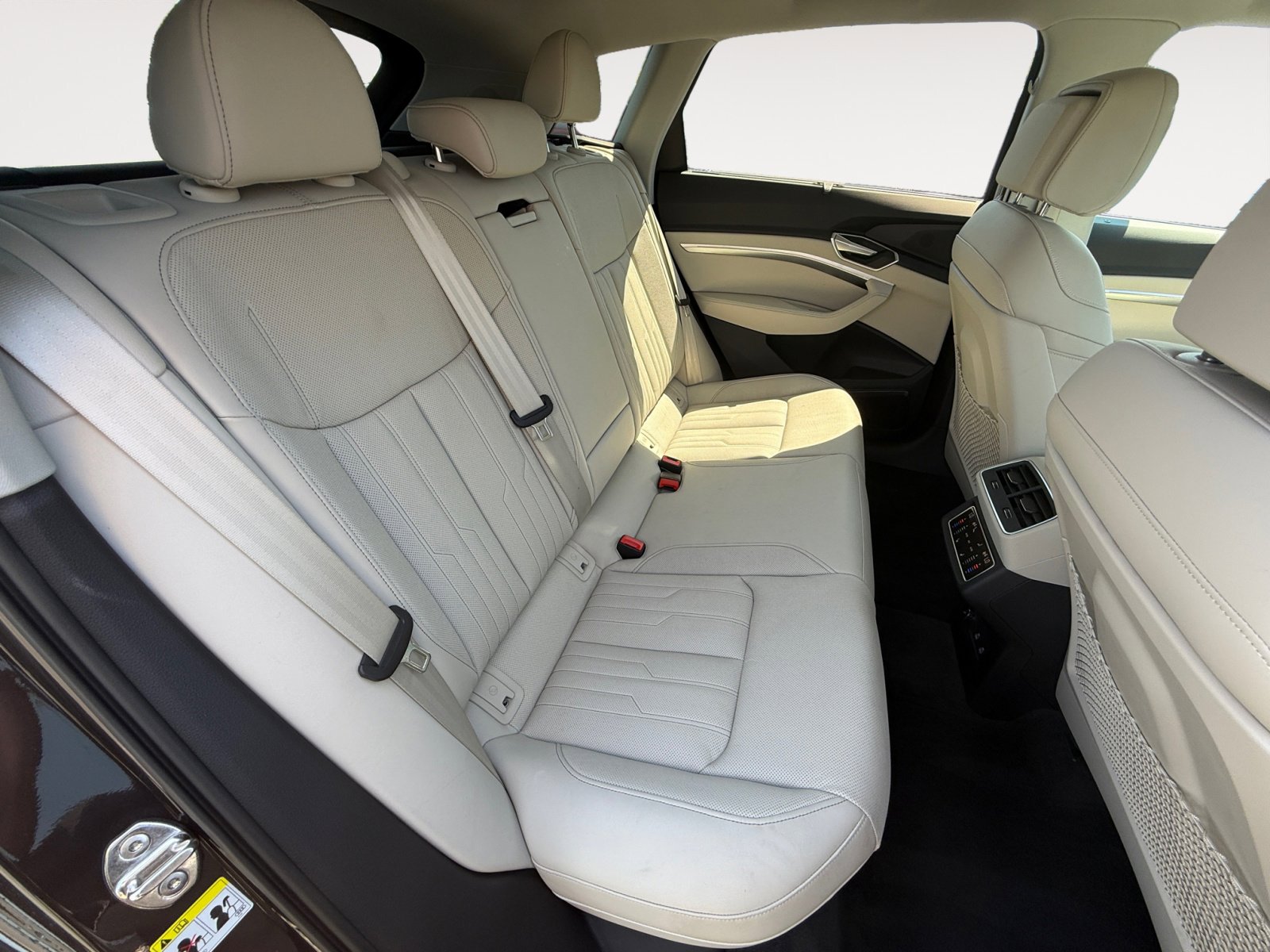 2024 Audi Q8 E-tron Prestige photo 15