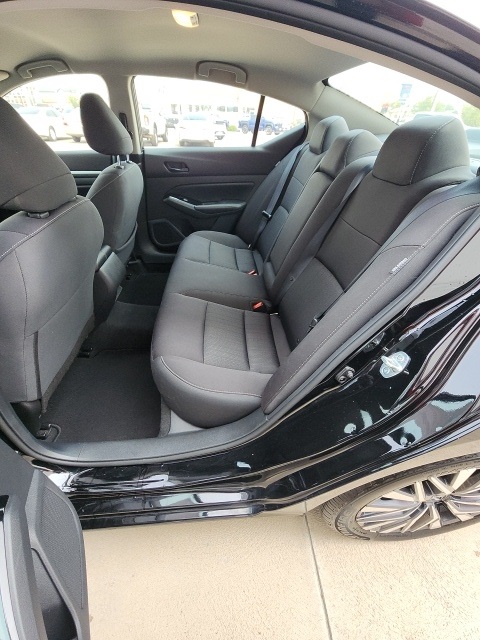 2023 Nissan Altima 2.5 SV photo 15
